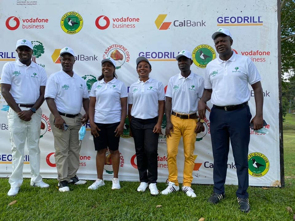 Five Astute Golfers From Sinapi Aba Savings And Loans Bag Awards