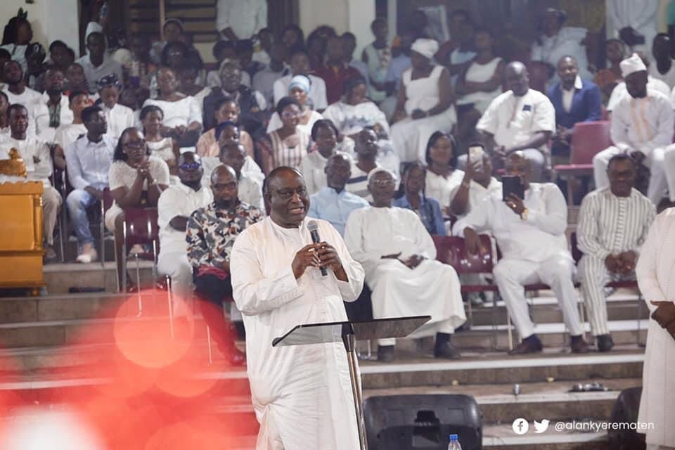 Alan Cash Excites CCC Congregation, Promises God’s Favour For Ghana In 2023