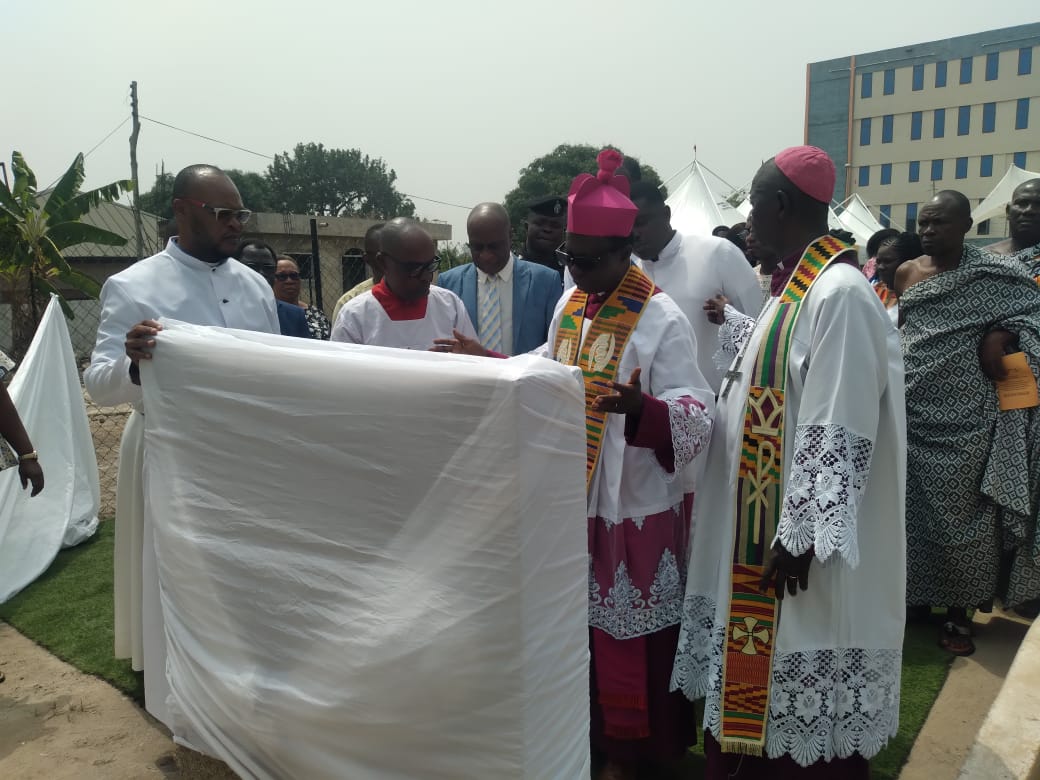 Asokwa MCE Promises Support For King Arthur International School,Others 